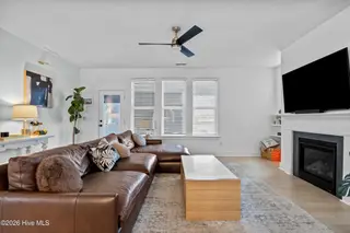 4025 Watersail Drive, Wilmington, NC 28409 – photo 19: Living Room