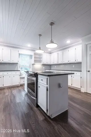 830 Driftwood Drive, Greenville, NC 27858 — 3-bedroom home in Maple Ridge, Greenville, NC, photo 21 of 74