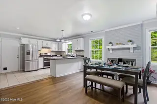 201 Greenbriar Drive, Jacksonville, NC 28546 – photo 8