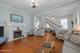 1223 National Avenue, New Bern, NC 28560 – photo 2: Stunning Historic Detail