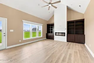 2699 Whitaker Glen Drive, Farmville, NC 27828 – photo 16: 31-web-or-mls-IMG_9483_edit
