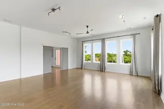 314 Davis Street Unit 301, Wilmington, NC 28401 — 2-bedroom condo in Downtown, Wilmington, NC, photo 24 of 60