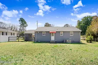 203 Banks Avenue, Goldsboro, NC 27534 — 3-bedroom home in Jefferson Park, Goldsboro, NC, photo 18 of 22: 04-203 Banks Ave-4