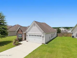 219 Seville Street, Jacksonville, NC 28546 — 4-bedroom home in Carolina Plantations, Jacksonville, NC, photo 4 of 55