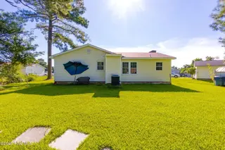 114 Wolfpack Court, Havelock, NC 28532 – photo 14: 18-web-or-mls-cchadwick-visuals-114-wolf