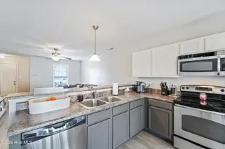 221 Glen Cannon Drive, Jacksonville, NC 28546 – photo 18: DSC00725