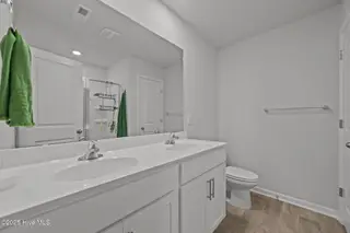 4569 Sandstone Drive, Greenville, NC 27858 – photo 19: 30-web-or-mls-LHV_6733