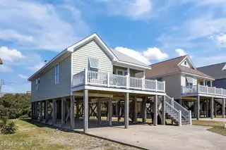 115 E Bogue Boulevard, Atlantic Beach, NC 28512 – photo 3: 41-web-or-mls-IMG_6136