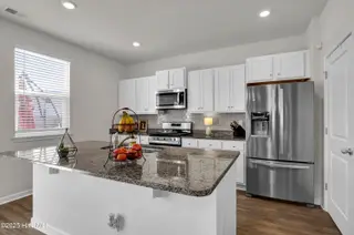 425 Tributary Circle, Wilmington, NC 28401 – photo 11: 011_p1233195_102