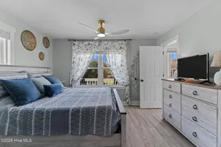 920 E Pelican Drive, Oak Island, NC 28465 – photo 17: 17-web-or-mls-BTS02494
