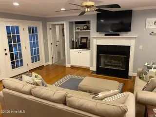 506 Pamlico River Drive, Washington, NC 27889 – photo 3: Living Room