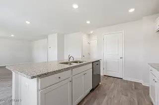 4004 Atlantic Avenue, New Bern, NC 28560 – photo 17: 4007 Emerald View