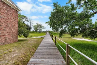 715 Shoreline Drive W, Sunset Beach, NC 28468 – photo 5: 715WShorelineDr-18