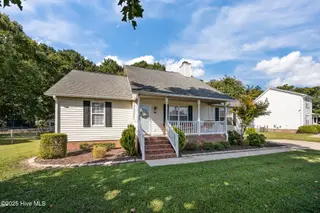 605 Huff Drive, Winterville, NC 28590 – photo 3: 605 Huff Drive Winterville
