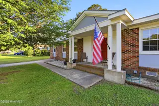 607 Oakwood Avenue, Jacksonville, NC 28546 – photo 6: 607oakwoodave_006