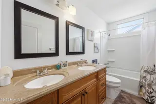 833 Pelican Drive, New Bern, NC 28560 – photo 23: Guest Bath