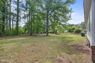 211 Pond Road, Rocky Point, NC 28457 – photo 24: 25_backyard