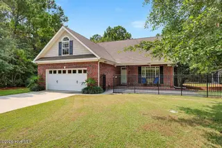 200 Shore Point Drive, Wilmington, NC 28411 — 4-bedroom home in Bayshore Crossing, Wilmington, NC, photo 5 of 71
