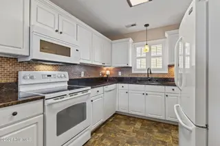 1202 Cedarwood Village, Morehead City, NC 28557 – photo 15: Kitchen