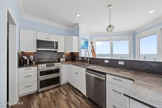 1070 New River Inlet Road, North Topsail Beach, NC 28460 – photo 14: 14-web-or-mls-_RAD1270