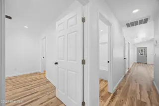 3660 Lakeview Drive SW, Supply, NC 28462 – photo 14: 22_hallway