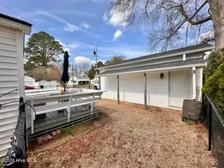 900 Tuscarora Avenue, Elizabeth City, NC 27909 – photo 8: Garage/ Deck