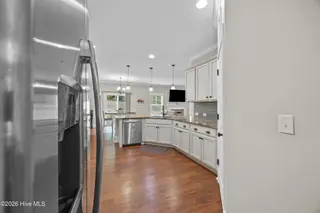 46 Vella Lane, Wilmington, NC 28411 — 4-bedroom home in Harborside, Wilmington, NC, photo 13 of 70: 22_kitchen