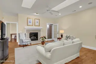 7725 Marymount Drive, Wilmington, NC 28411 — 3-bedroom townhome in Marsh Oaks, Wilmington, NC, photo 3 of 34