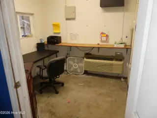 705 N Daisy Street, Goldsboro, NC 27530 – photo 3: P1030587