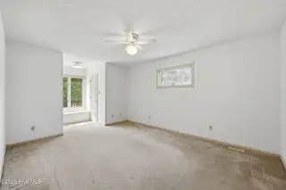 900 Crane Drive, New Bern, NC 28560 – photo 15: 32-web-or-mls-0C0A1298