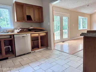 2831 Easy Street, Newport, NC 28570 – photo 15: Kitchen