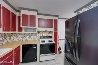 100 E Berkshire Road, Greenville, NC 27858 – photo 23: IMG_0067HDR