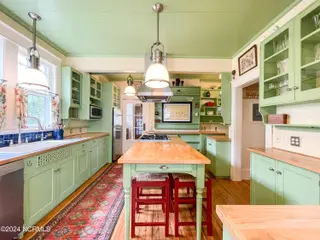 1801 Chestnut Street, Wilmington, NC 28405 – photo 12: Kitchen