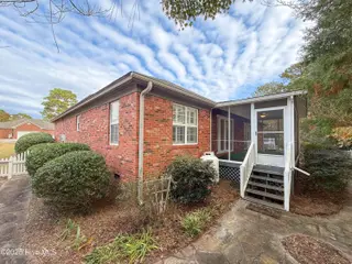 9402 Short Putt Court, Wilmington, NC 28412 — 3-bedroom home in Cypress Island, Wilmington, NC, photo 6 of 47: Screen Porch