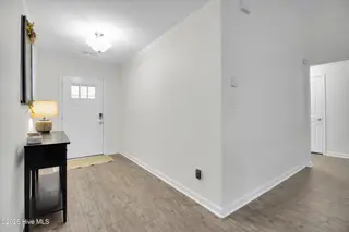 334 Station House Road, New Bern, NC 28562 – photo 4: Entryway