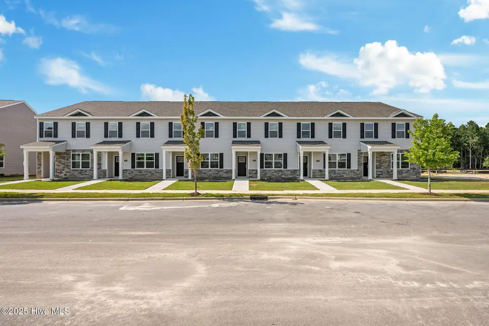 2023 Clock Road, New Bern, NC 28562 – photo 1 of 31: 1-web-or-mls-DSC_1152_1