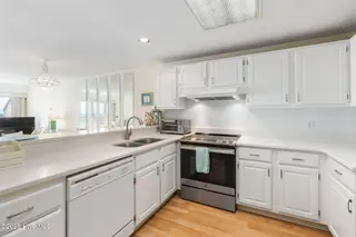 331 Salter Path Road 311, Pine Knoll Shores, NC 28512 – photo 15: Granite countertops