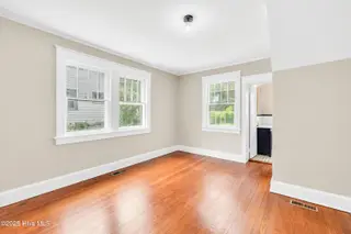 207 N 13th Street, Wilmington, NC 28401 — 4-bedroom home, Wilmington, NC, photo 24 of 39: Master bedroom