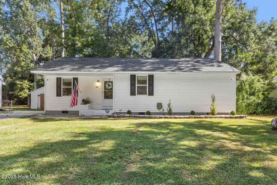 504 Oak Lane, Jacksonville, NC 28540 – photo 1 of 24: oak-2