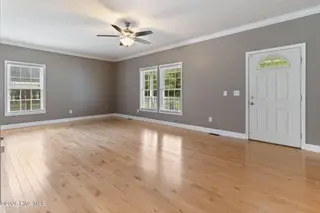 771 Mount Olive Road, Bladenboro, NC 28320 – photo 5: Living Room