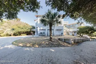 103 Salt Spray Court, Emerald Isle, NC 28594 – photo 3: 81REAR