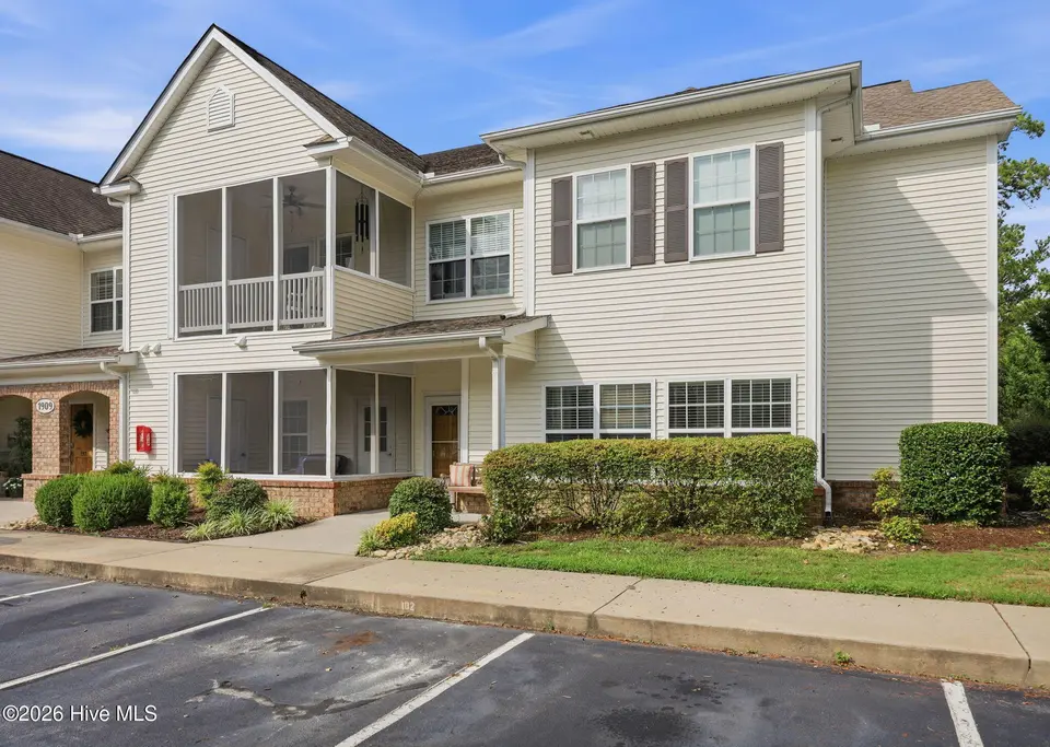 1909 Covengton Way 102, Greenville, NC 27858 — 3-bedroom condo in Covengton Square, Greenville, NC, photo 1 of 38: 1-web-or-mls-IMG_0199_edit