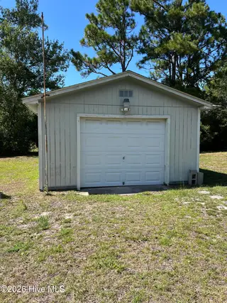 112 Pettiford Road, Peletier, NC 28584 — 3-bedroom manufactured home in Pettiford Point, Peletier, NC, photo 5 of 19: shed