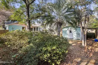 322 NE 48th Street, Oak Island, NC 28465 – photo 17: mls-IMG_1377