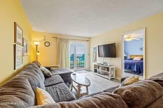 418 Carolina Beach Avenue N Unit 3b, Carolina Beach, NC 28428 – photo 9: 2-web-or-mls-GI - 418 Carolina Beach Ave