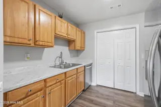 102 Ashbury Park Lane, Richlands, NC 28574 – photo 7: 102 Ashbury _ Interior -6