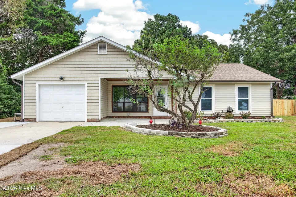 809 Deblea Court, Jacksonville, NC 28546 – photo 1 of 34: 1-1