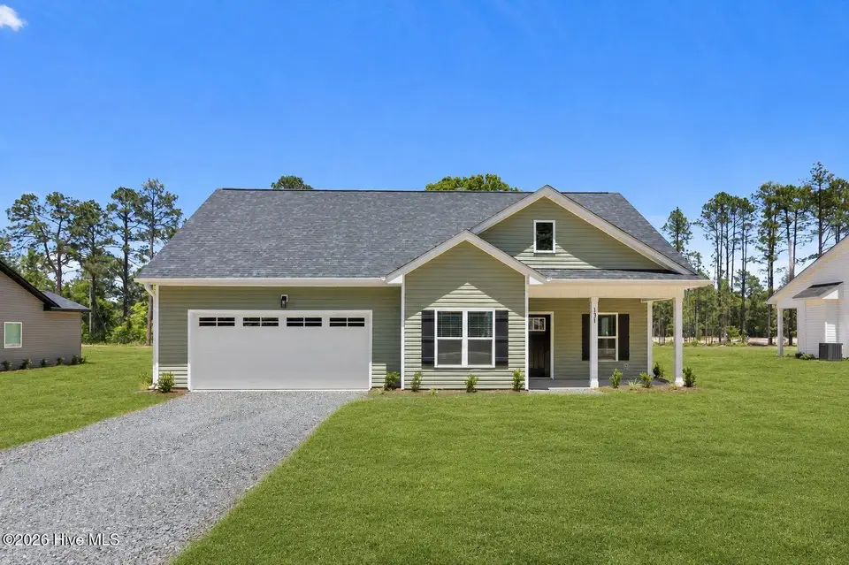 131 Merle Road, Pinebluff, NC 28373 – photo 1 of 33: 1-web-or-mls-IMG_5290_grass_replacement