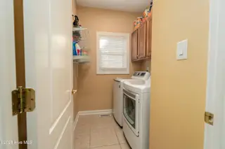 602 Taberna Circle, New Bern, NC 28562 – photo 15: 602 Taberna Circle-14