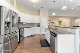 1004 Lendy Drive, Greenville, NC 27858 – photo 12: 29-web-or-mls-IMG_8532